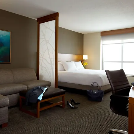 Hyatt Place Calgary Airport-2
